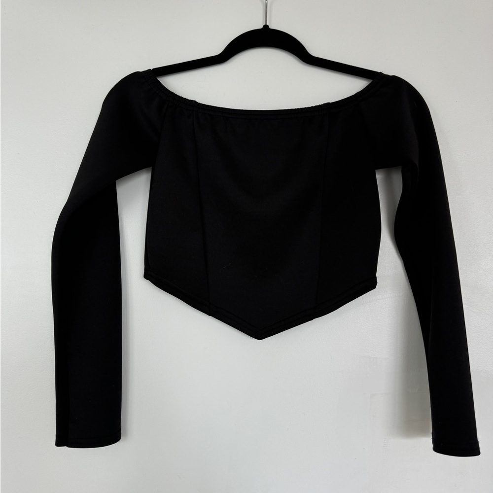 Black crop top